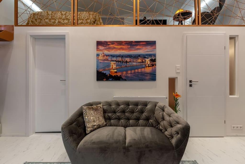 Premium Apartment By Hi5-King Street'S Luxury Budapest Exteriör bild