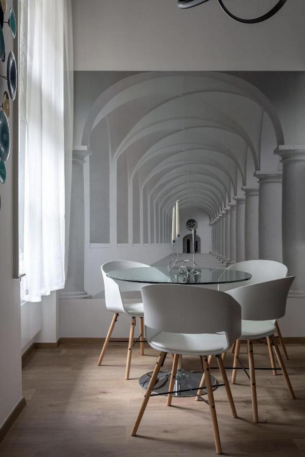 Premium Apartment By Hi5-King Street'S Luxury Budapest Exteriör bild